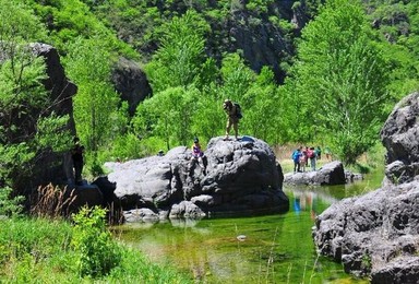 翠鸟谷原始峡谷徒步戏水（1日行程）