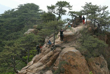 千山老军峰侧爬大牛爪活动（1日行程）