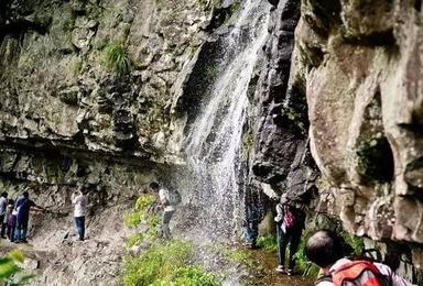 穿越划岩山 挑战飞鹰道 感受挂壁徒步道的魅力（1日行程）