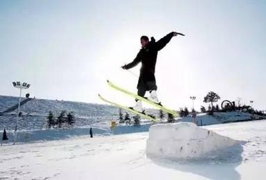 游全球最大KT乐园 滑华东最好的滑雪场 泡江南天池高山温泉（2日行程）