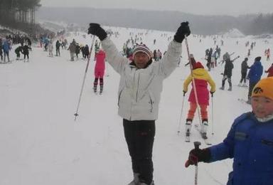 圣诞节特价 送保险 玉泉高品质滑雪场金都滑雪场滑雪 打雪圈活动活动召集（1日行程）