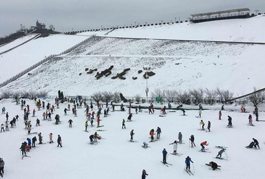 滑雪季 高山滑雪 泡温泉 尽览安吉天池风光（1日行程）