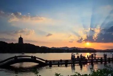 浪漫杭州 园林苏州 摩登上海 乌镇西栅单飞单动或双飞游 纯玩尊享(4日行程) 浪漫杭州 园林苏州 摩登上海 乌镇西栅单飞单动或双飞游 纯玩尊享(4日行程)