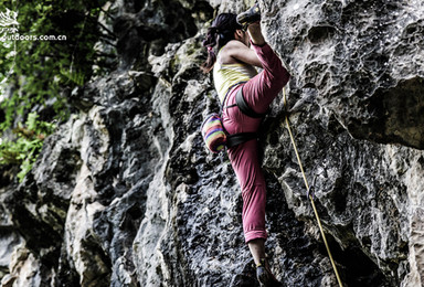 野外攀岩 户外明星小米带你去攀岩 英西攀岩绳降体验（2日行程）