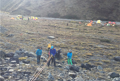 贡嘎·那玛峰5588米雪山训练营（10日行程）