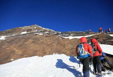 东方阿尔卑斯四姑娘山二峰攀登（6日行程）