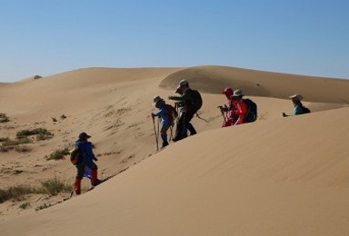 沙漠成长之路  腾格里沙漠成长夏令营（6日行程）