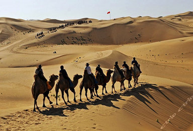 徒步中国第七大沙漠-库布齐-观天下第一湾-黄河老牛湾（4日行程）