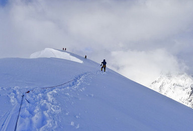 2016年哈巴雪山登山(上半年活动计划）（5日行程）