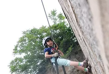 速降之玩儿转绳降(1日行程) 速降之玩儿转绳降(1日行程)