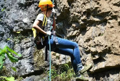 纪龙山攀岩速降探洞训练营（3日行程）