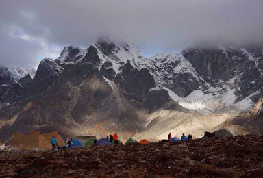 西藏嘎玛沟 珠峰东坡轻装徒步（14日行程）