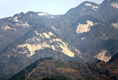 罗田云间岩230米大攀爬（1日行程）