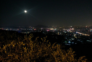 每周三例行夜登白云山，登摩星岭看不一样的广州城（1日行程）