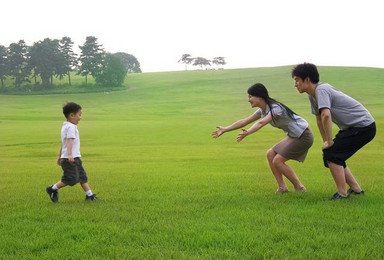 体验一家亲 共享亲子情—亲子体验教育训练营(1日行程) 体验一家亲 共享亲子情—亲子体验教育训练营(1日行程)