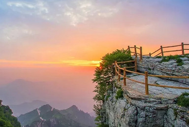 挑战白石山 十瀑峡 世界地质公园 北方奇山 悬空栈道（2日行程）