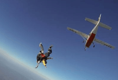 陕西西安4000米跳伞体验（手持摄像+第三方摄像）（1日行程）