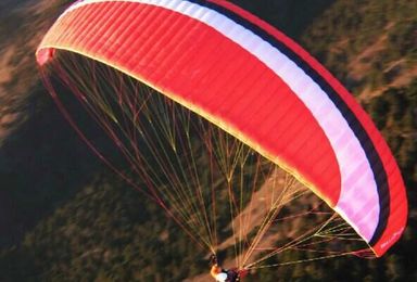 双人滑翔伞体验飞行（节假日及周末）（1日行程）