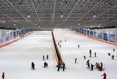 北京乔波冰雪世界室内滑雪馆全天滑雪票节假日通用（1日行程）