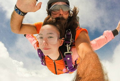 新西兰皇后镇Skydive Paradise高空跳伞4570米（1日行程）