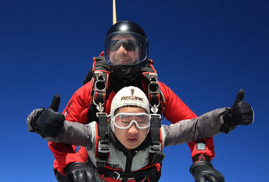 新西兰旅游自由行 皇后镇跳伞NZONE高空跳伞（4500米）（1日行程）