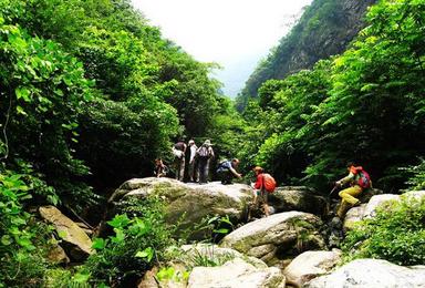 井空里峡谷初级溯溪 荷花山漂流（3日行程）