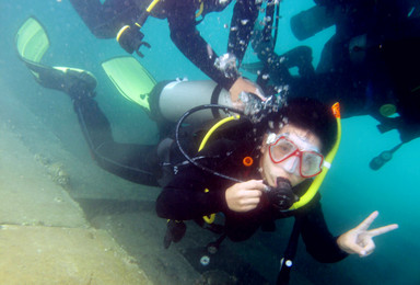 三亚 PADI潜水长课程 DM 专业潜水考证（25日行程）