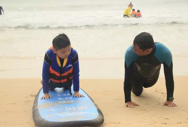 发挥孩子更棒的一面 来日月湾暑期冲浪夏令营（普通标间住宿）（6日行程）