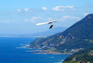 澳大利亚悉尼卧龙岗高空滑翔伞体验（1日行程）