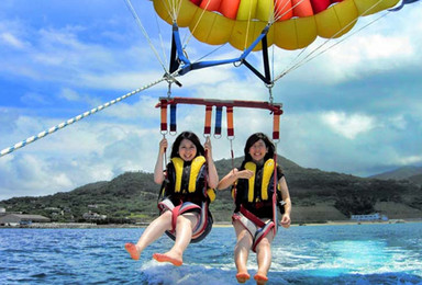 冲绳海上滑翔伞半日游（上午）（1日行程）