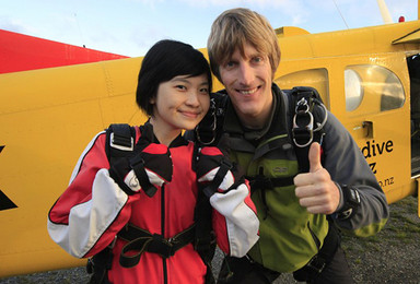 新西兰旅游 约瑟夫冰川高空跳伞（16000英尺）（1日行程）