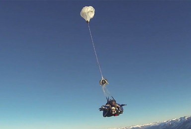新西兰皇后镇格林诺奇高空跳伞（4500米）（1日行程）