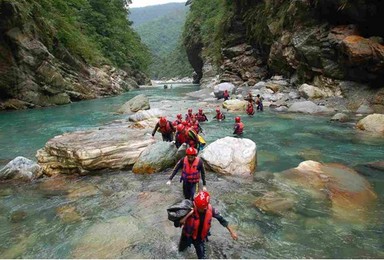 安吉水淋坑 井空里峡谷溯溪（1日行程）