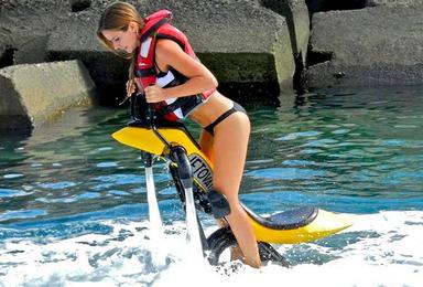 黄金海岸 喷水背包+喷水滑板+水上飞车三选二 组合飞行体验（1日行程）