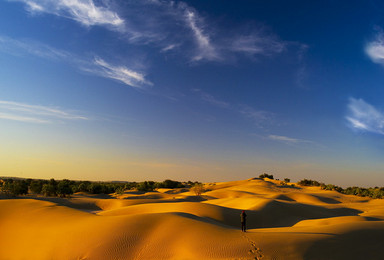 夜穿库不齐大沙漠 体验一种与众不同的感受（2日行程）