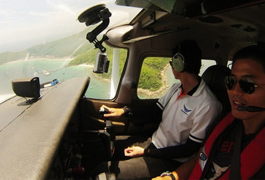 澳大利亚黄金海岸水上飞机飞行体验 空中俯瞰海岸线（30分钟）（1日行程）
