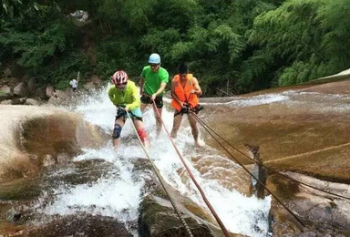 天台瀑降 自我挑战 露营 嬉水 比基尼（3日行程）