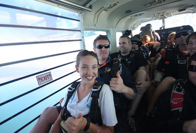 澳大利亚黄金海岸 拜伦湾高空跳伞（14000英尺）（1日行程）