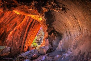 乌鲁鲁Cave Hill土著文化体验一日游（1日行程）