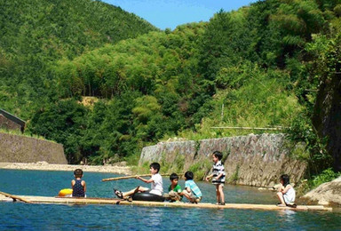 余杭山沟沟里的快乐亲子行 亲子漂流（2日行程）