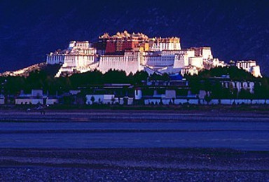 西藏全景 雅鲁藏布大峡谷 南迦巴瓦峰 秋季西藏全景线路（10日行程）