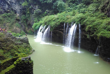 马拉河人体漂流 坐龙峡 芙蓉镇（3日行程）