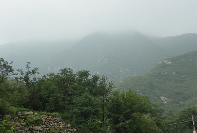 香山群之下雨了 走走防火道（1日行程）