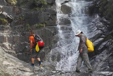 天台山 白水溪溯溪（1日行程）