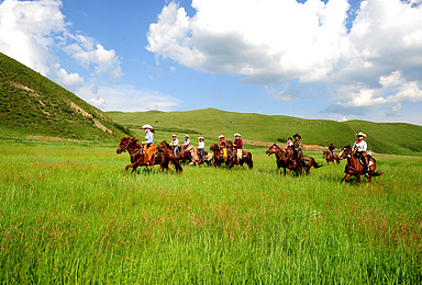 呼伦贝尔大环线深度游 骑马 阿尔山户外旅行（9日行程）