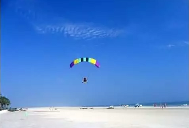 滑翔伞超低空体验飞行 乘坐水上香蕉船就来中国的 马尔代夫（3日行程）