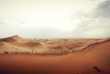 中国第四大沙漠五湖连穿国内知名领队专业带队2人即发团（4日行程）