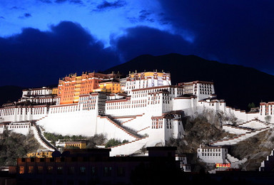 探秘西藏中国人文景观大道川藏南线 稻城亚丁（10日行程）
