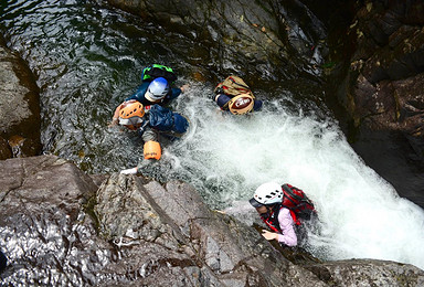 永嘉吊马坑峡谷初级溯溪 上海独家推出 仙居淡竹戏水（3日行程）