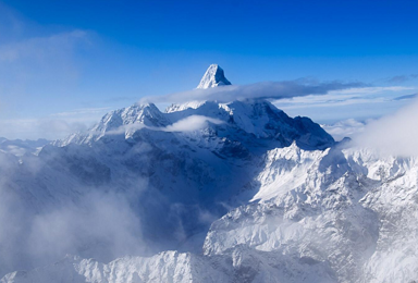 行走在云端 半脊峰 5430m 初级技术攀登（7日行程）